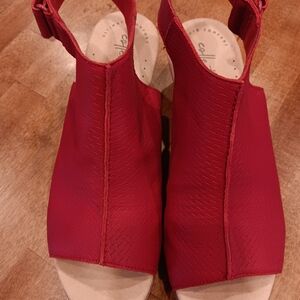 Clarks Red Women's Sandals Size 9